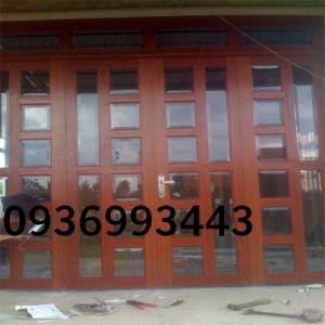 cửa nhôm vân gỗ 4 cánh